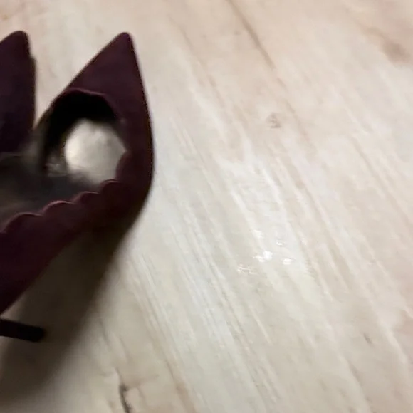 Stuart Weitzman Burgundy Heels - Picture 14 of 16